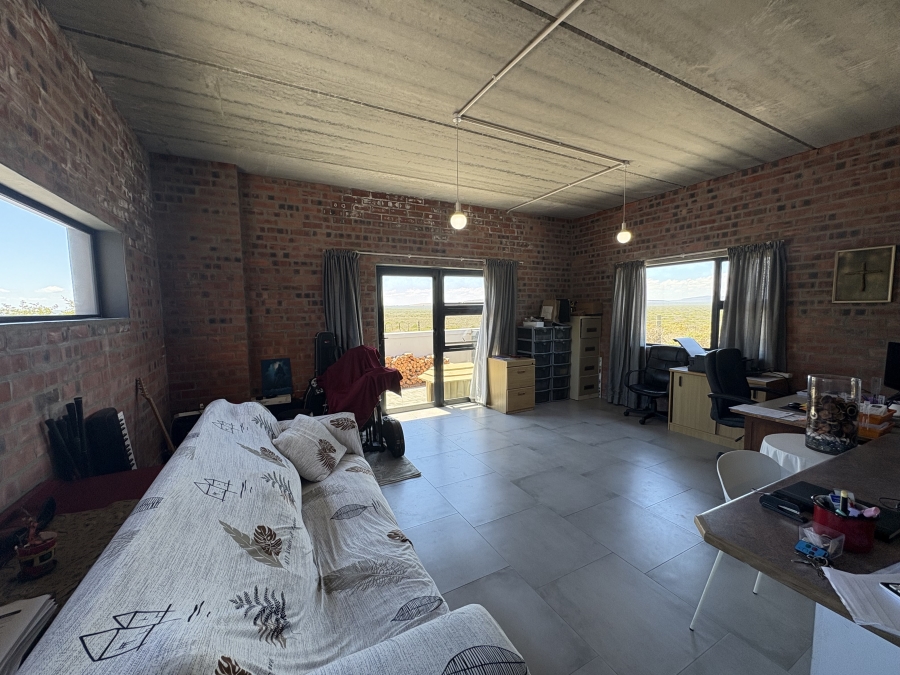 5 Bedroom Property for Sale in Pearl Bay Western Cape